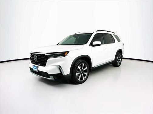 2025 Honda Pilot Touring 8-Passenger