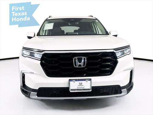 2025 Honda Pilot Touring 8-Passenger