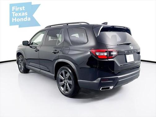 2025 Honda Pilot Sport
