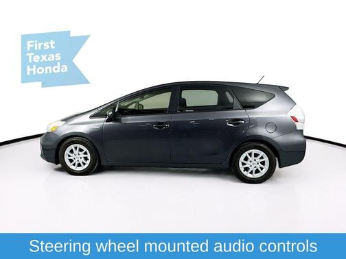 2014 Toyota Prius v Five