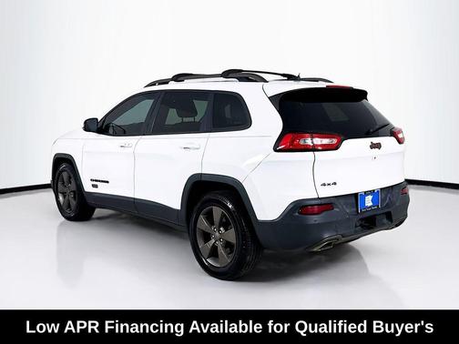 Bright White Clearcoat 2016 Jeep Cherokee Latitude