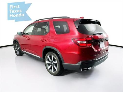 2025 Honda Pilot Touring 8-Passenger