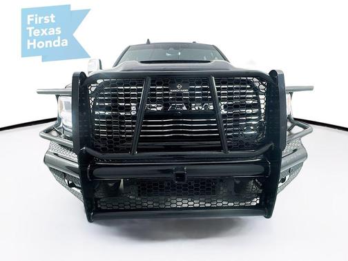 2024 RAM 3500 Laramie Crew Cab 4x4 6'4' Box