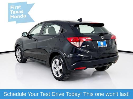 Crystal Black Pearl 2018 Honda HR-V LX