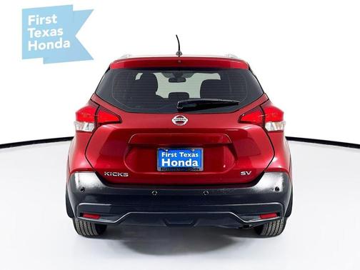 2020 Nissan Kicks SV