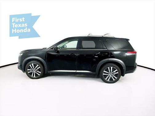 2023 Nissan Pathfinder Platinum FWD