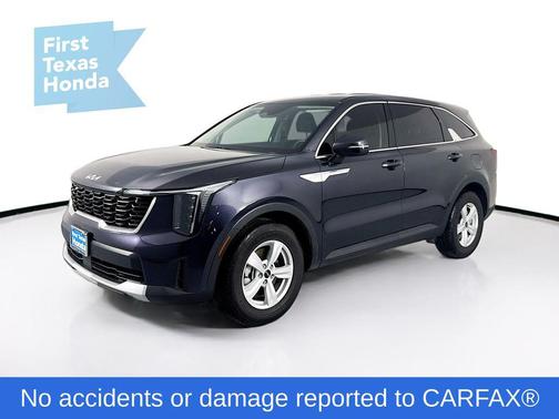 2025 Kia Sorento LX