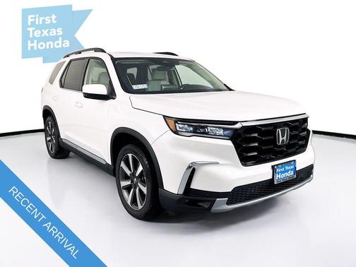 2025 Honda Pilot Touring 8-Passenger