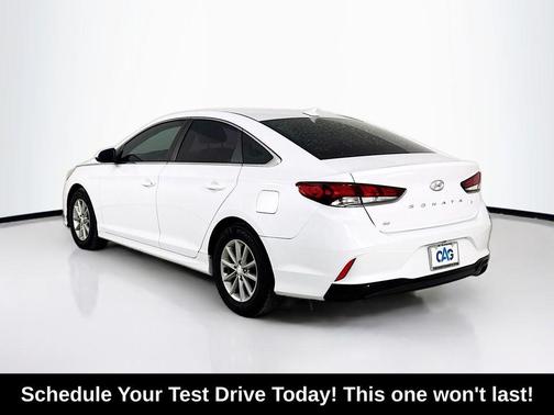 Quartz White Pearl 2018 Hyundai SONATA SE