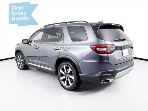 2025 Honda Pilot Touring 8-Passenger