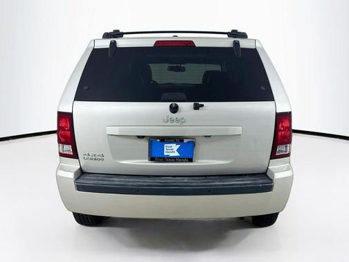 Light Graystone Pearlcoat 2010 Jeep Grand Cherokee Laredo