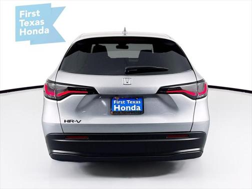 2026 Honda HR-V LX