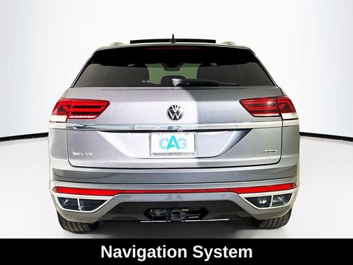 Platinum Gray Metallic 2020 Volkswagen Atlas Cross Sport 3.6L V6 SEL 4MOTION