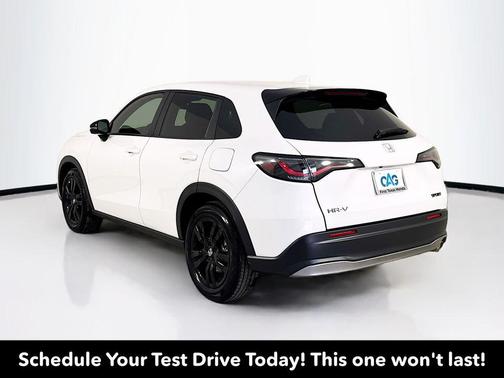 Platinum White Pearl 2026 Honda HR-V 2WD Sport