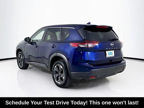 Deep Ocean Blue Pearl 2024 Nissan Rogue SV