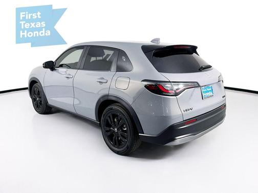 2026 Honda HR-V 2WD Sport