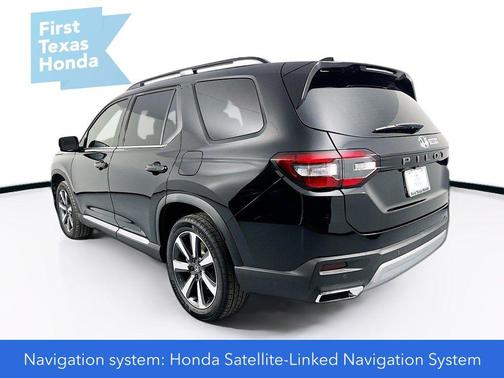 2025 Honda Pilot Touring 8-Passenger