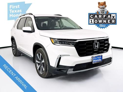 2023 Honda Pilot Touring 8-Passenger