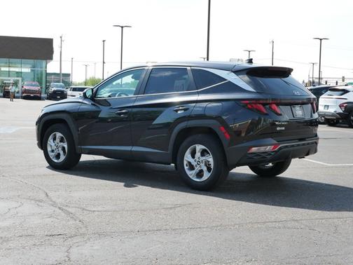 2024 Hyundai TUCSON SE