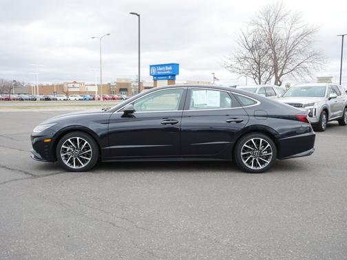 2023 Hyundai SONATA Limited