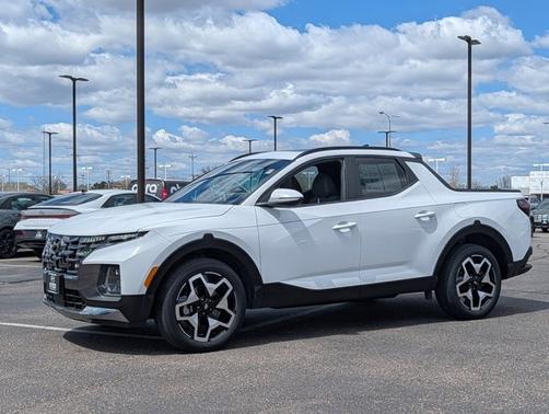 White 2024 Hyundai SANTA CRUZ Limited