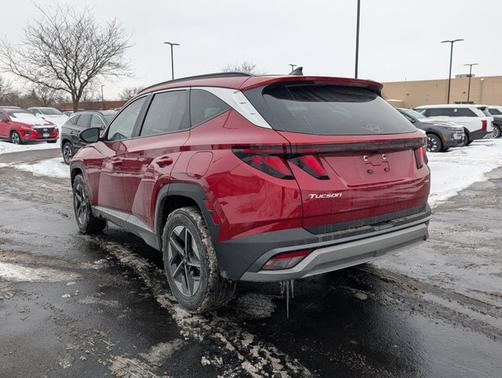 2025 Hyundai TUCSON SEL