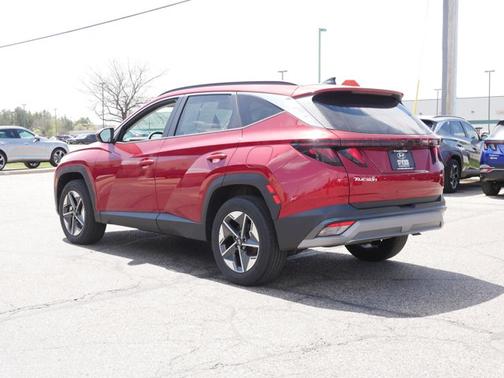 Red 2025 Hyundai TUCSON SEL