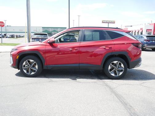 Red 2025 Hyundai TUCSON SEL