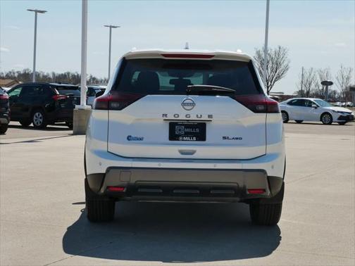 2024 Nissan Rogue SL