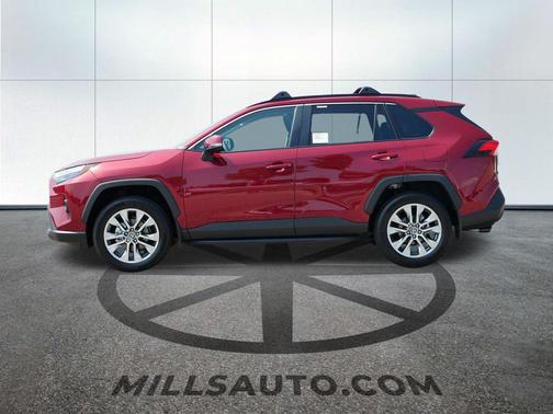 2025 Toyota RAV4 XLE Premium