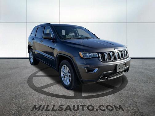 2017 Jeep Grand Cherokee Laredo