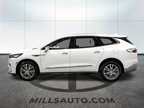2023 Buick Enclave Essence AWD