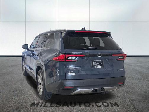 Cloud 2024 Toyota Grand Highlander Limited