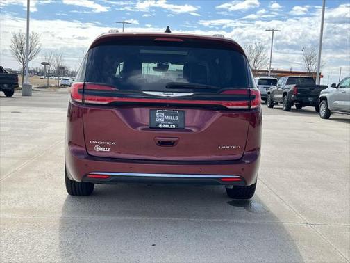 2023 Chrysler Pacifica Limited