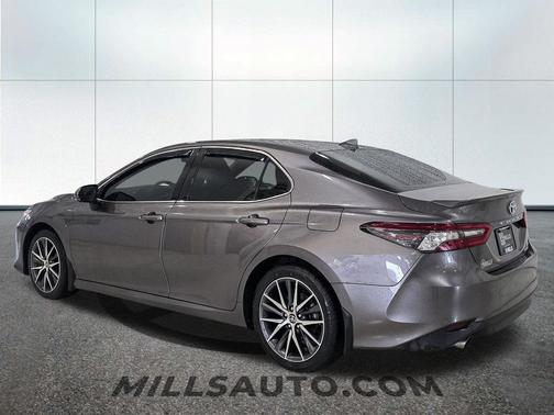 Predawn Gray Mica 2022 Toyota Camry Hybrid XLE