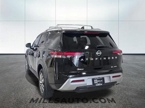 Super Black 2023 Nissan Pathfinder SL 4WD