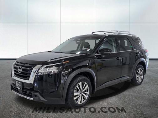 Super Black 2023 Nissan Pathfinder SL 4WD