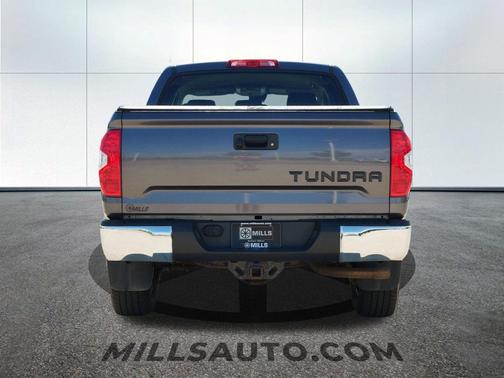 2018 Toyota Tundra SR5