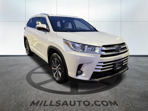 2017 Toyota Highlander 
