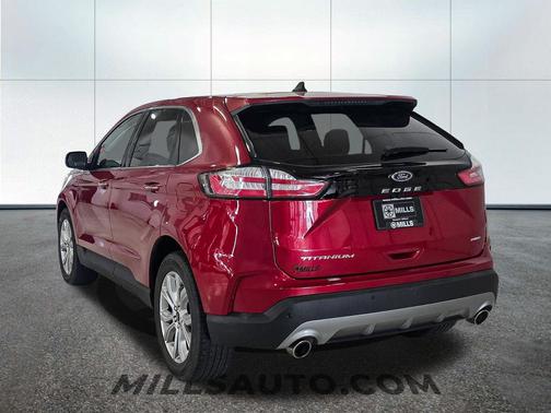 Rapid Red Metallic Tinted Clearcoat 2023 Ford Edge Titanium