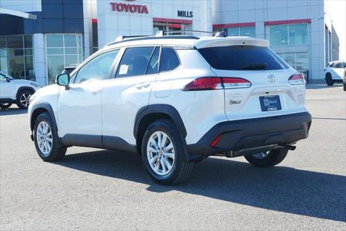 2025 Toyota Corolla Cross LE