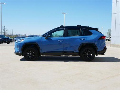 2024 Toyota RAV4 Hybrid SE