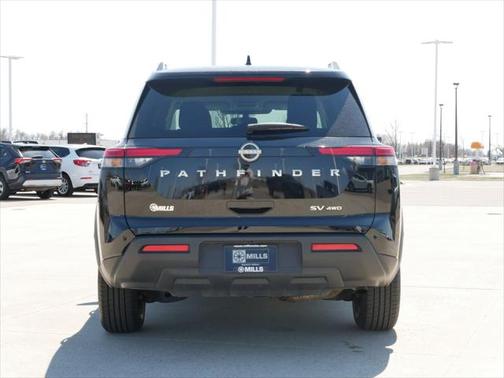 2024 Nissan Pathfinder SV 4WD