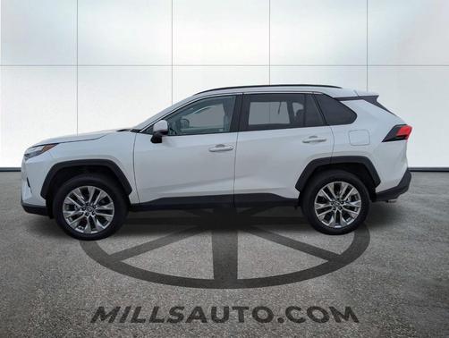 2025 Toyota RAV4 XLE Premium