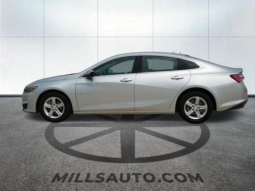 2022 Chevrolet Malibu FWD LT