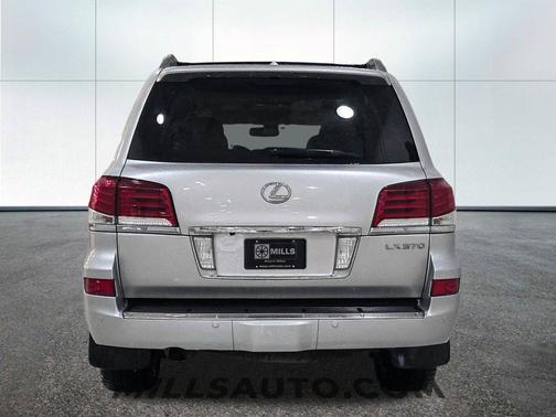 Mercury Metallic 2013 Lexus LX 570 Base