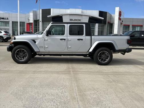 2023 Jeep Gladiator Overland
