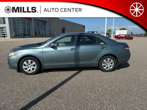 2010 Toyota Camry LE