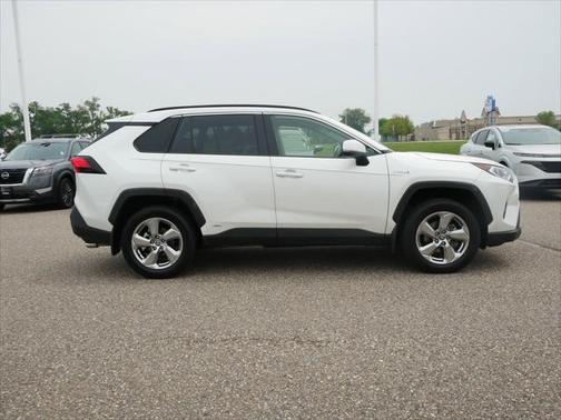 2021 Toyota RAV4 Hybrid XLE Premium