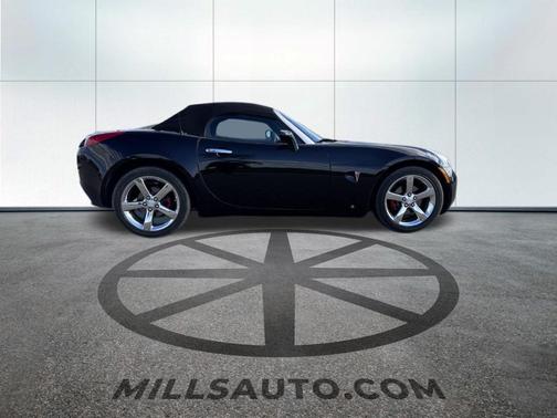 Mysterious (Black) 2009 Pontiac Solstice GXP